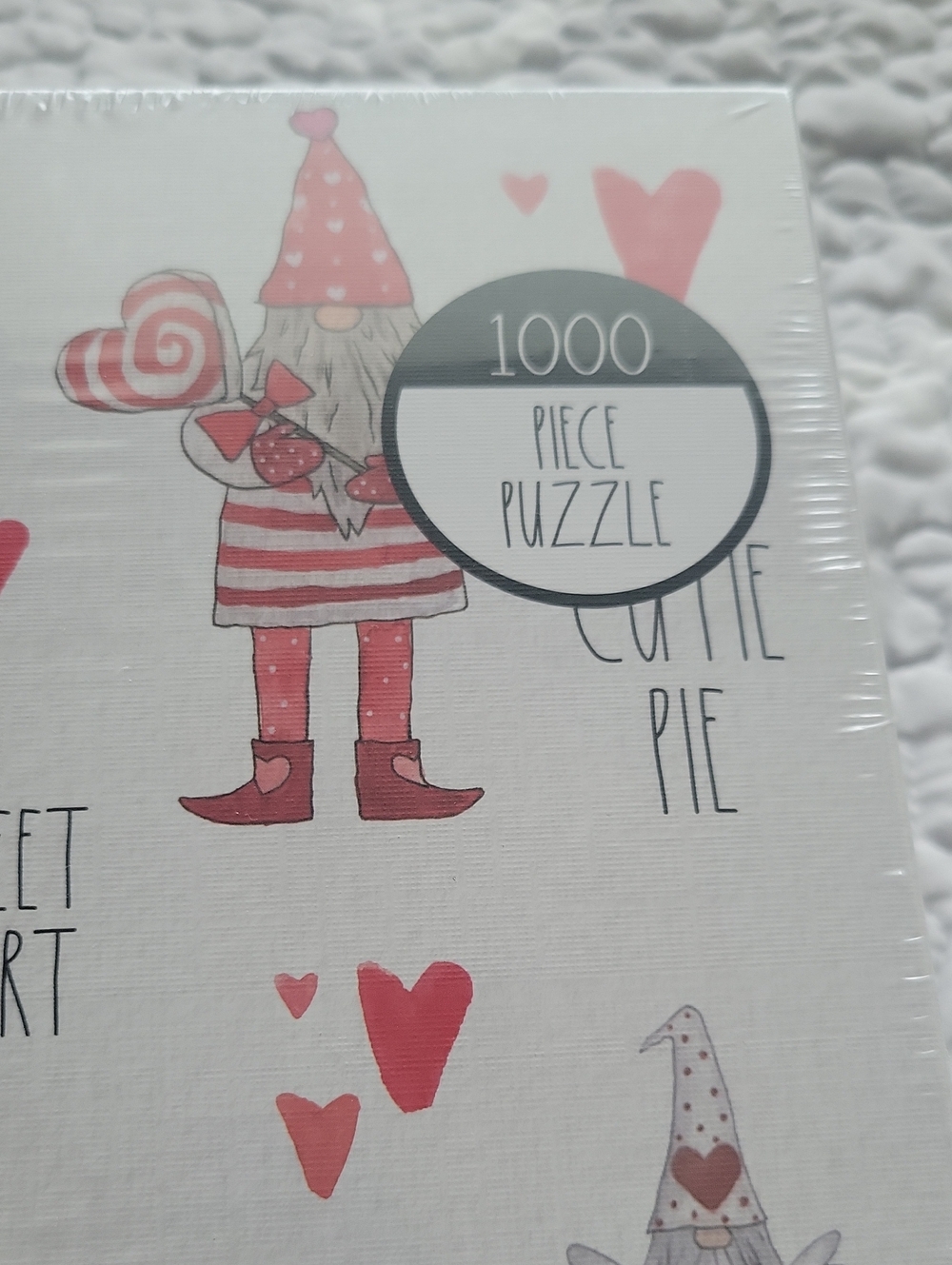 1000-Piece Rae Dunn Cute Gnome Puzzle - Pink & Red Hearts